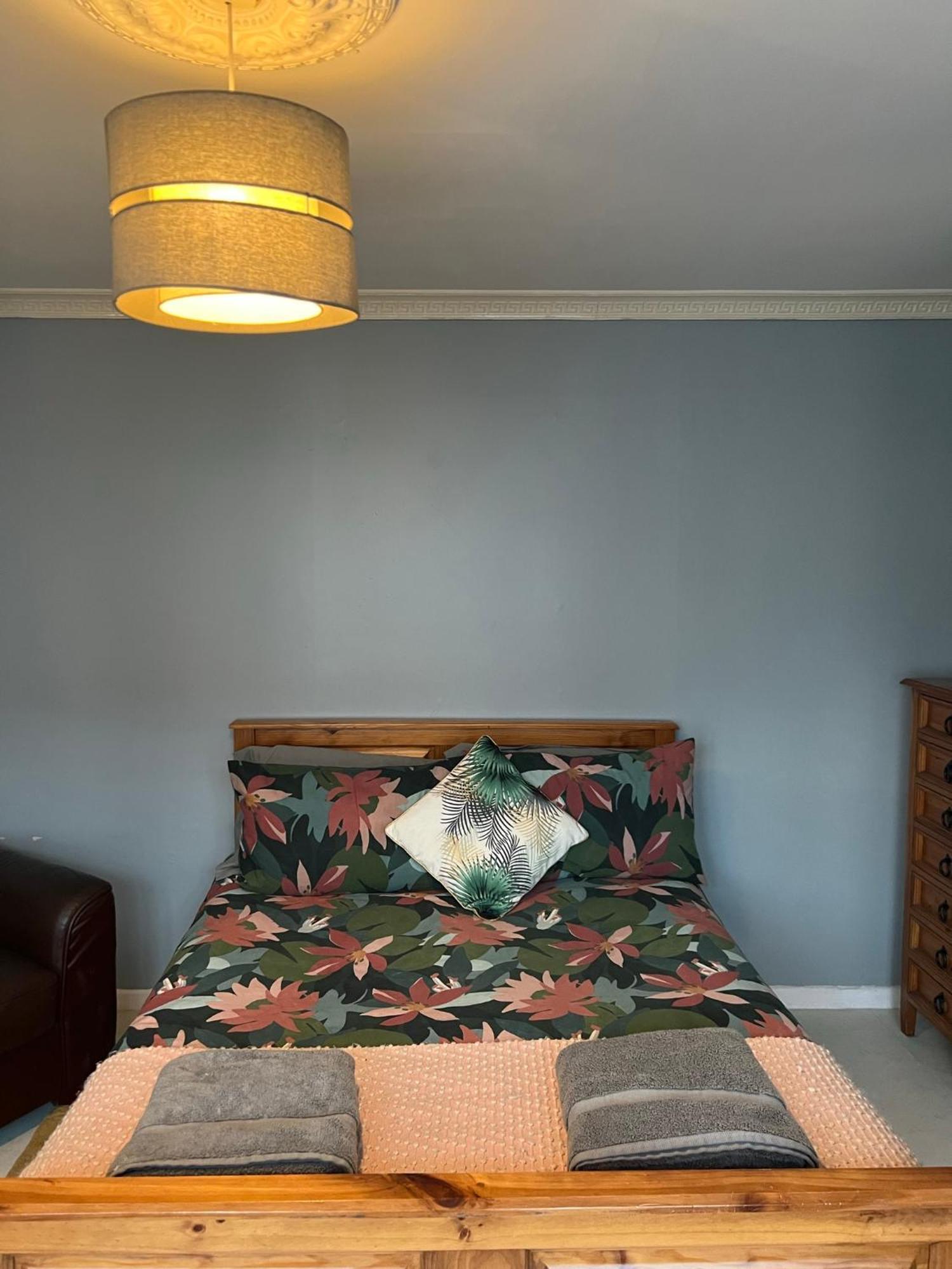 House Near To Castlecourt Shopping Alloggio in famiglia *