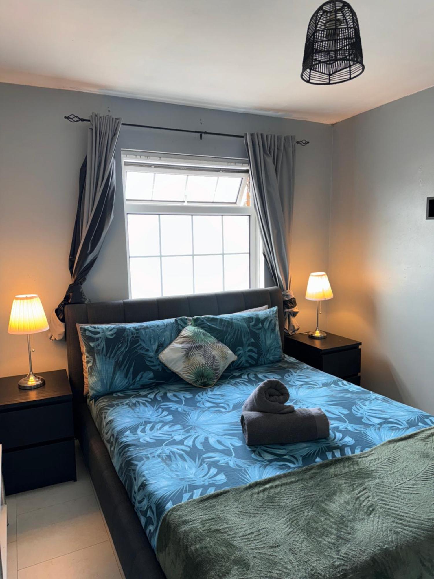 Accommodatie bij particulieren House Near To Castlecourt Shopping *